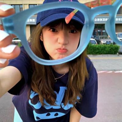 怪女孩
